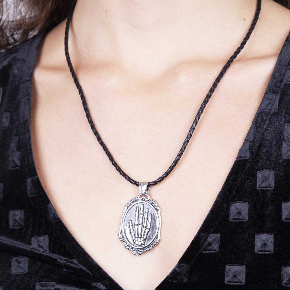 Jawbreaker - Cameo Skeleton Hand Halskette - Silberfarben